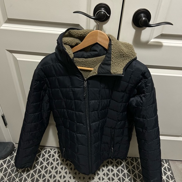Taion Reversible Sherpa Jacket - Picture 2 of 5